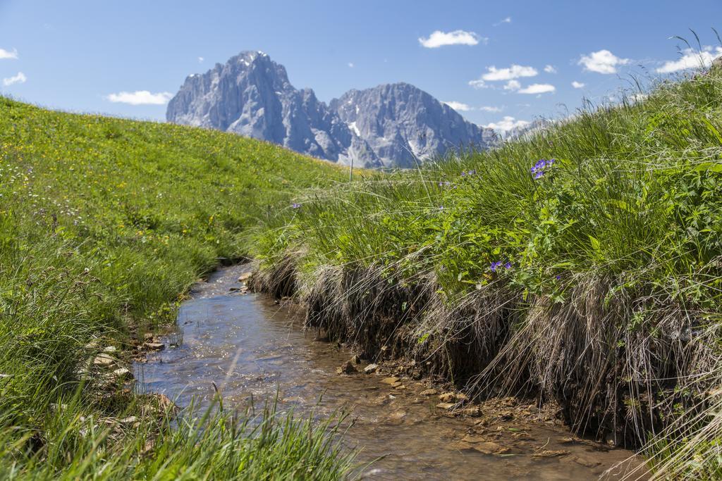 Dorfhotel Beludei Santa Cristina Val Gardena Esterno foto