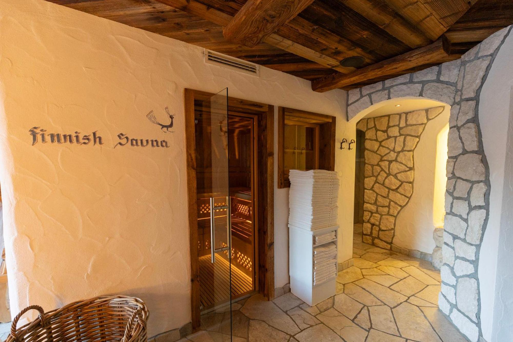 Dorfhotel Beludei Santa Cristina Val Gardena Esterno foto