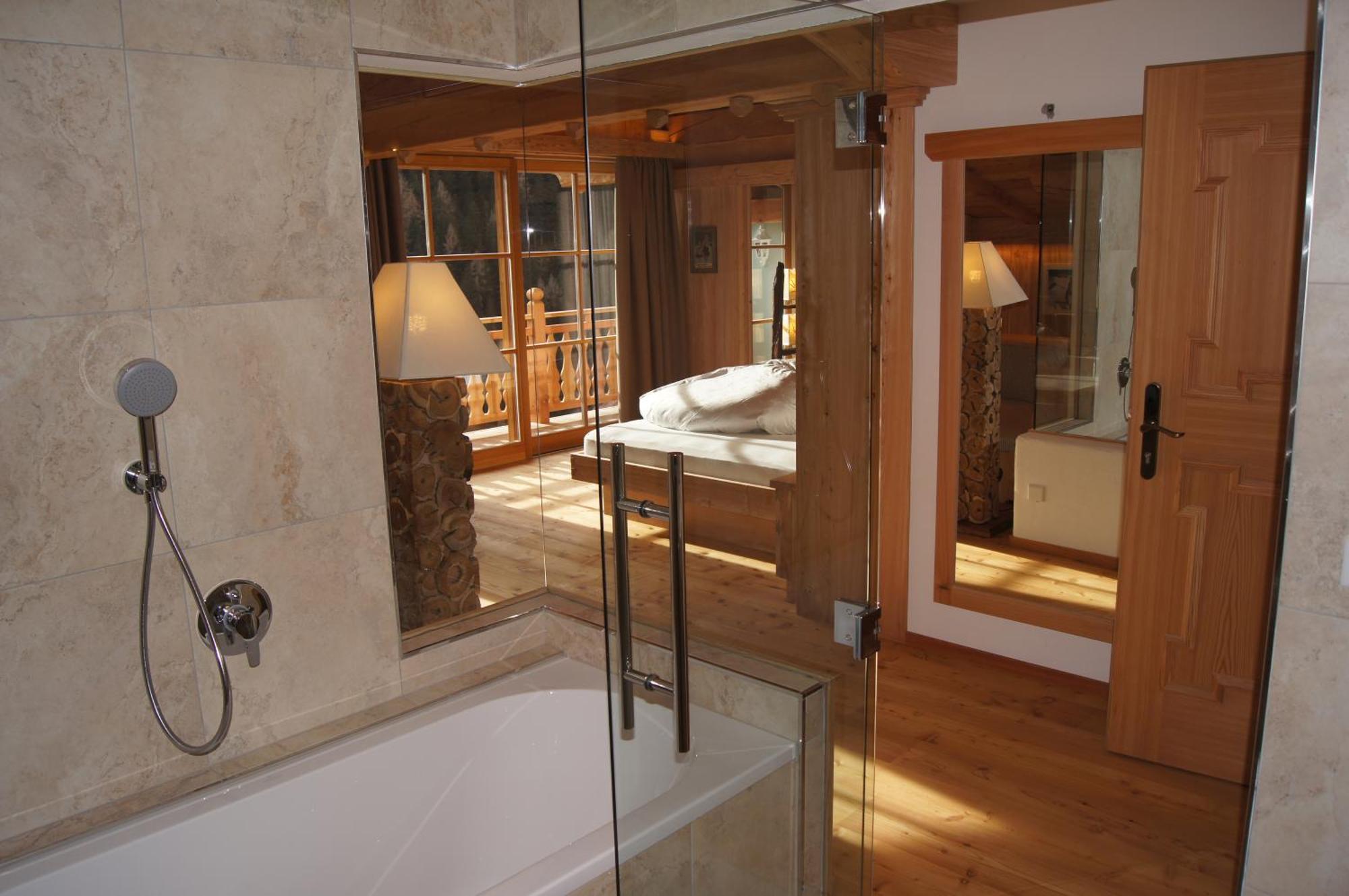Dorfhotel Beludei Santa Cristina Val Gardena Camera foto