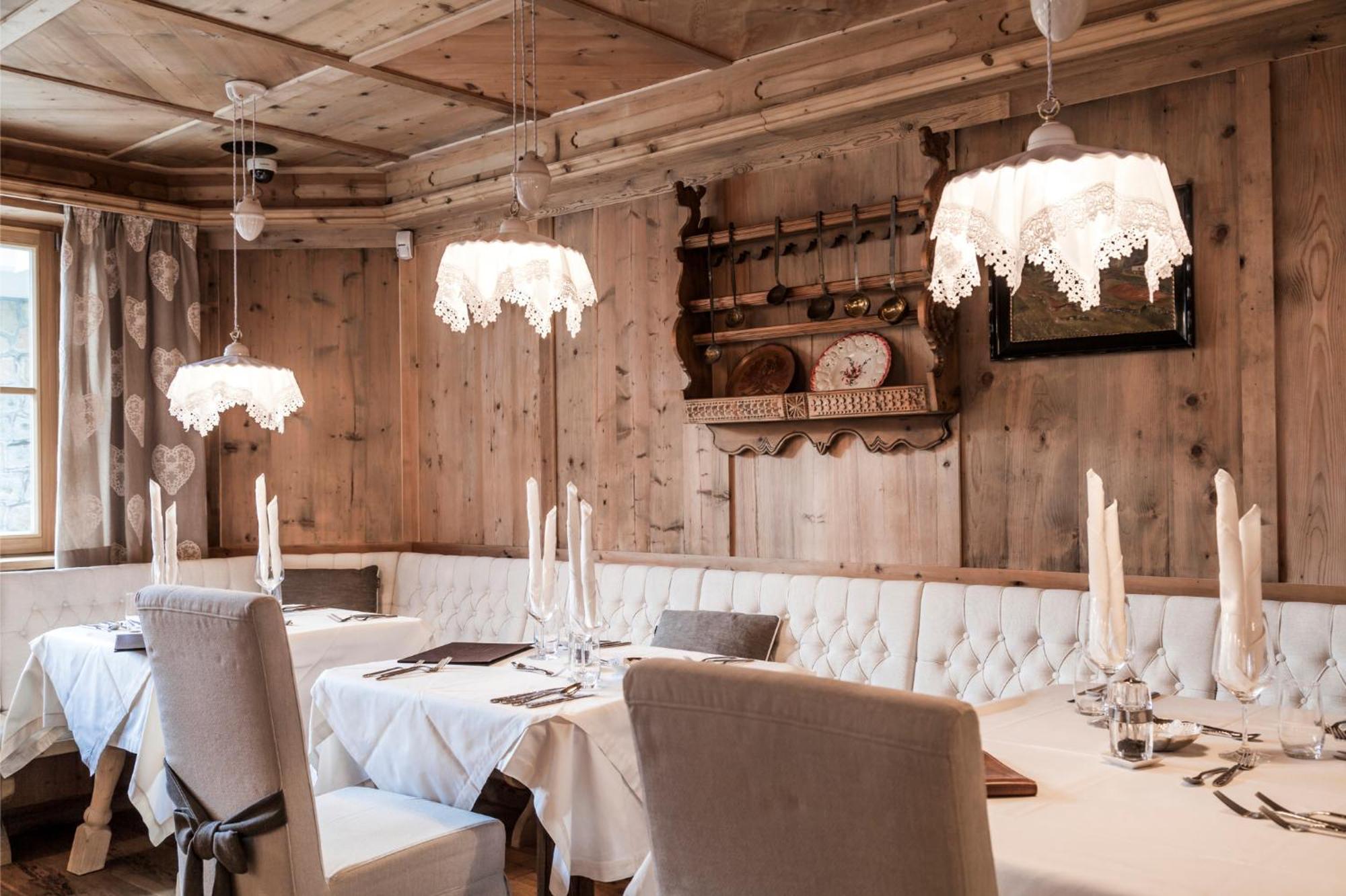 Dorfhotel Beludei Santa Cristina Val Gardena Esterno foto